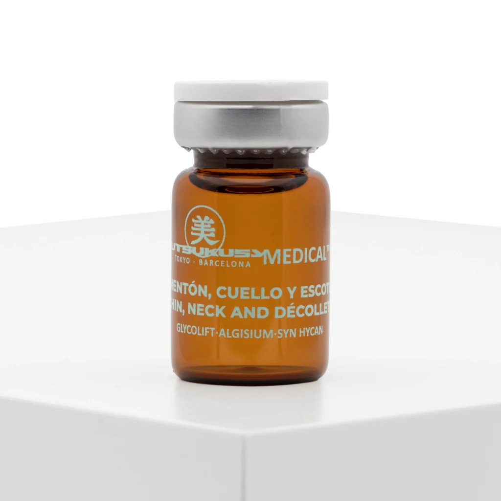 neck-lift-serum-microneedling-utsukusy Ampulle mit Neck Lift Serum - Microneedling Serum von Utsukusy Cosmetics